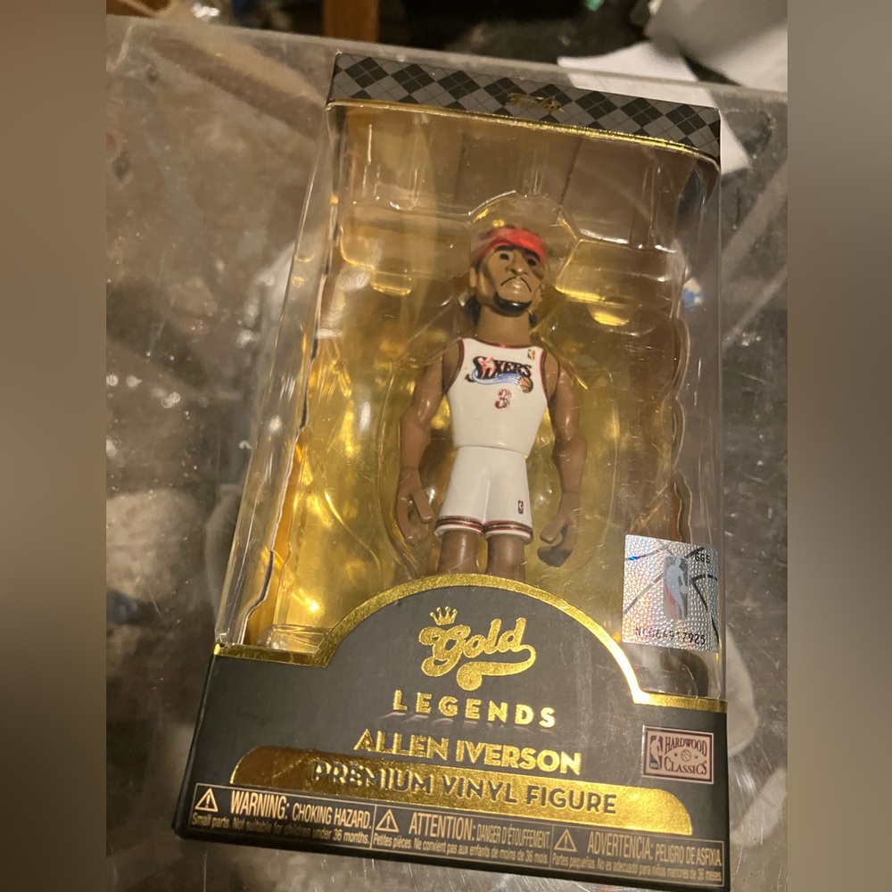 Allen Iverson (Philadelphia 76ers) Funko Gold NBA Legends basketball player new